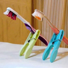 Toothbrush Kickstand